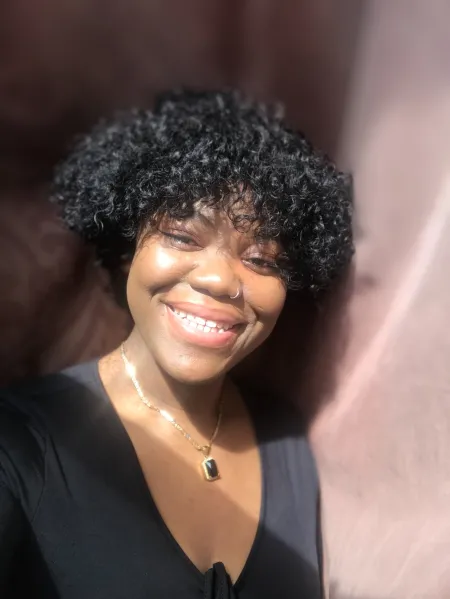 woman with black shirt