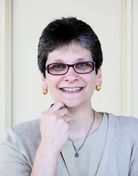 Michelle Hutchinson headshot