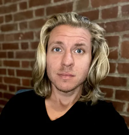 Steven Salvatore Headshot