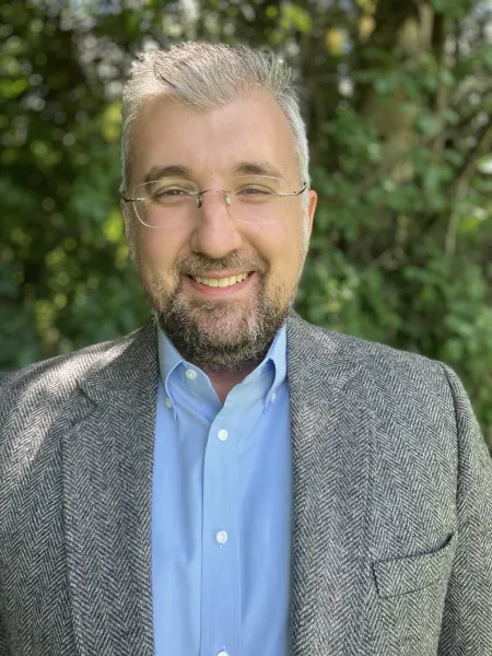 Matthew Hall headshot