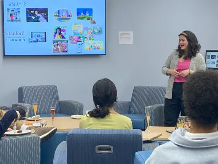 Ashley Moulton ('09)