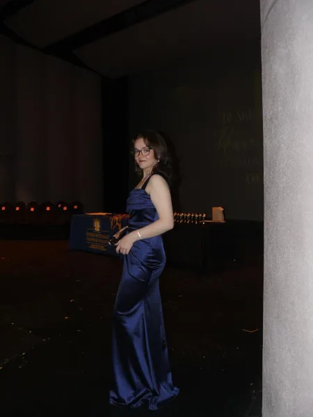 Photo of Helen posing