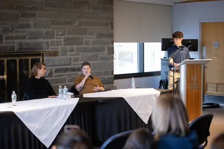 Niki Ray-Israelsohn '15