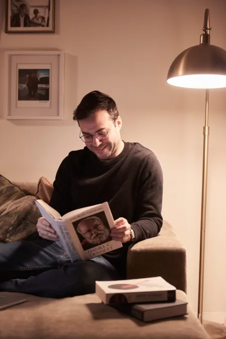 Teddy McDarrah Reading