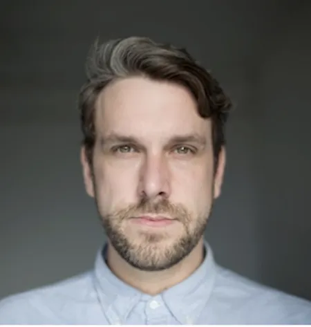 Justin Hunt headshot