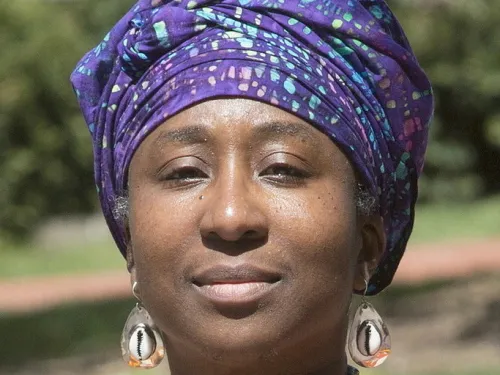 woman wearing turban