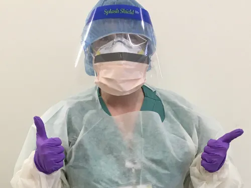 a physical therapist in PPE