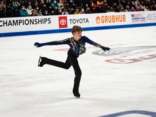 Ilia Malinin competing