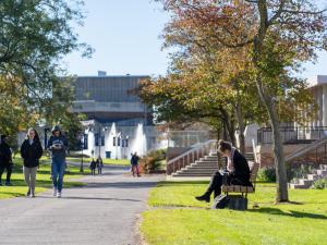 Students travel across IC campus during a class change.