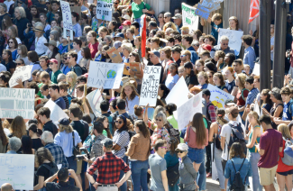 Crowd shot of Ithaca climate rally