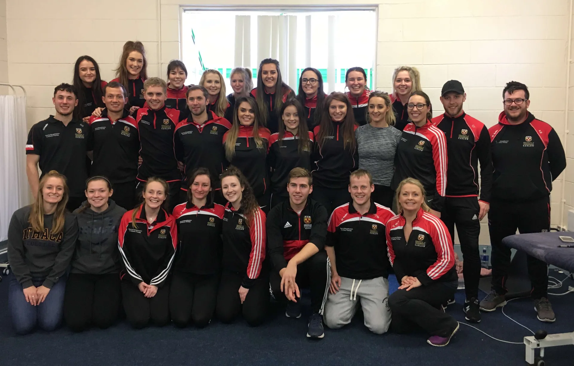 Jamie Albrecht '18 and Victoria Voorhees '18 