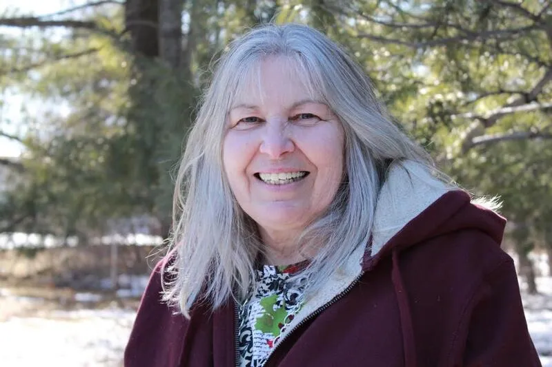 headshot Deborah Wuest