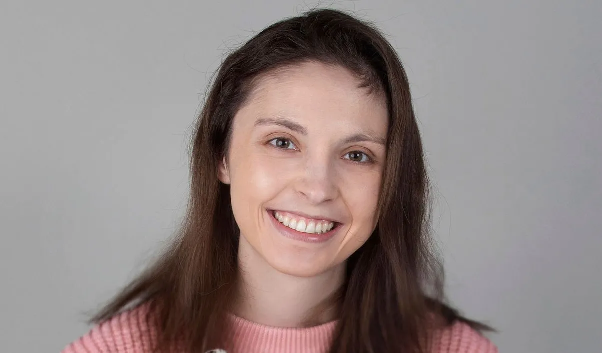 Headshot of M. Heidbreder