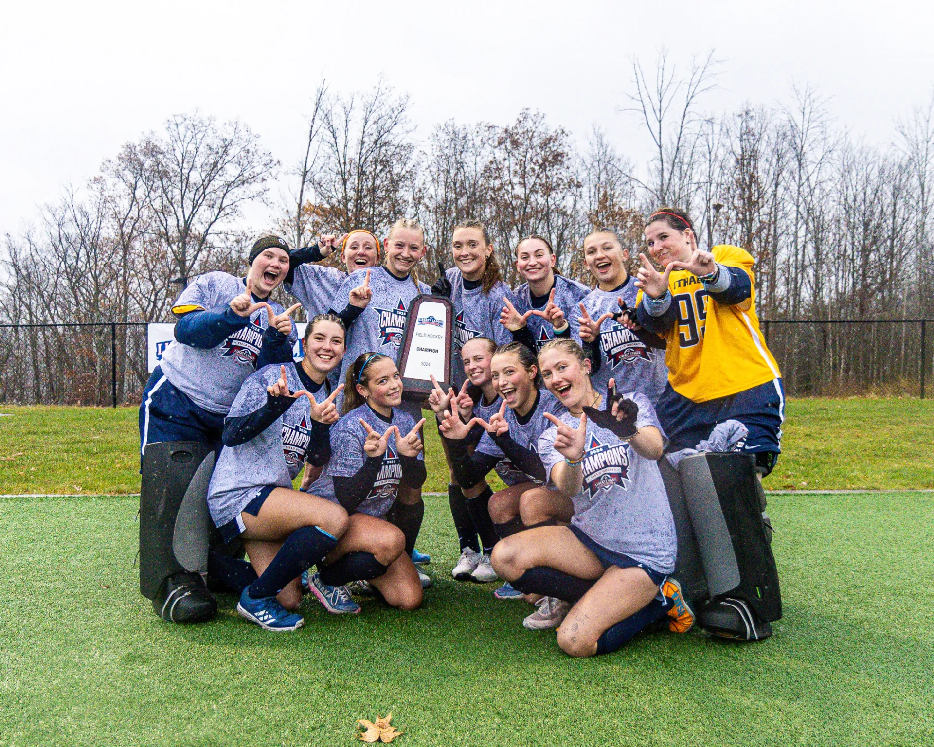 Folan and Field Hockey Team