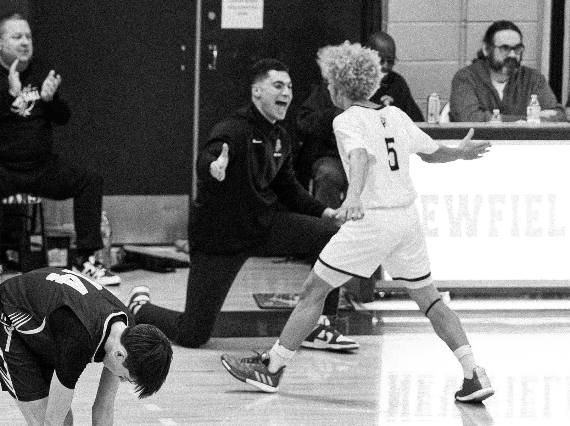 Mendel giving a low five