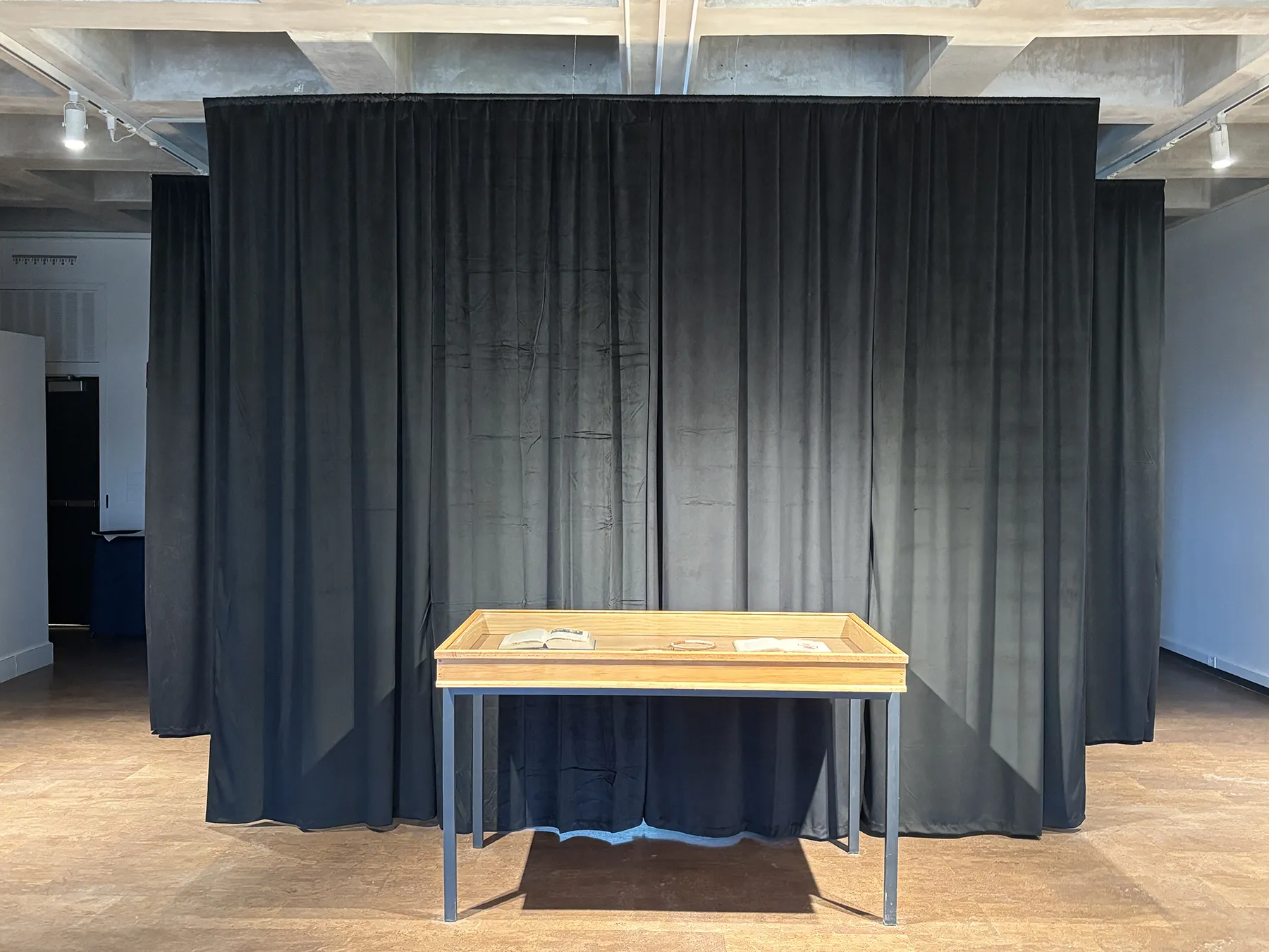 installation view Ira Lombardia