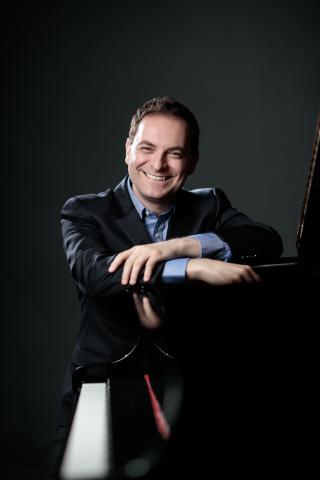 pianist Enrico Elisi