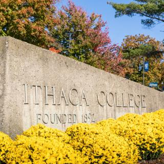 Ithaca College entry sign