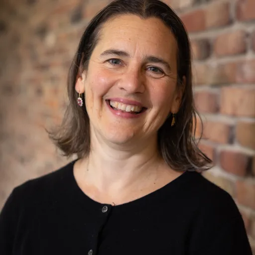 Headshot of Alicia Swords